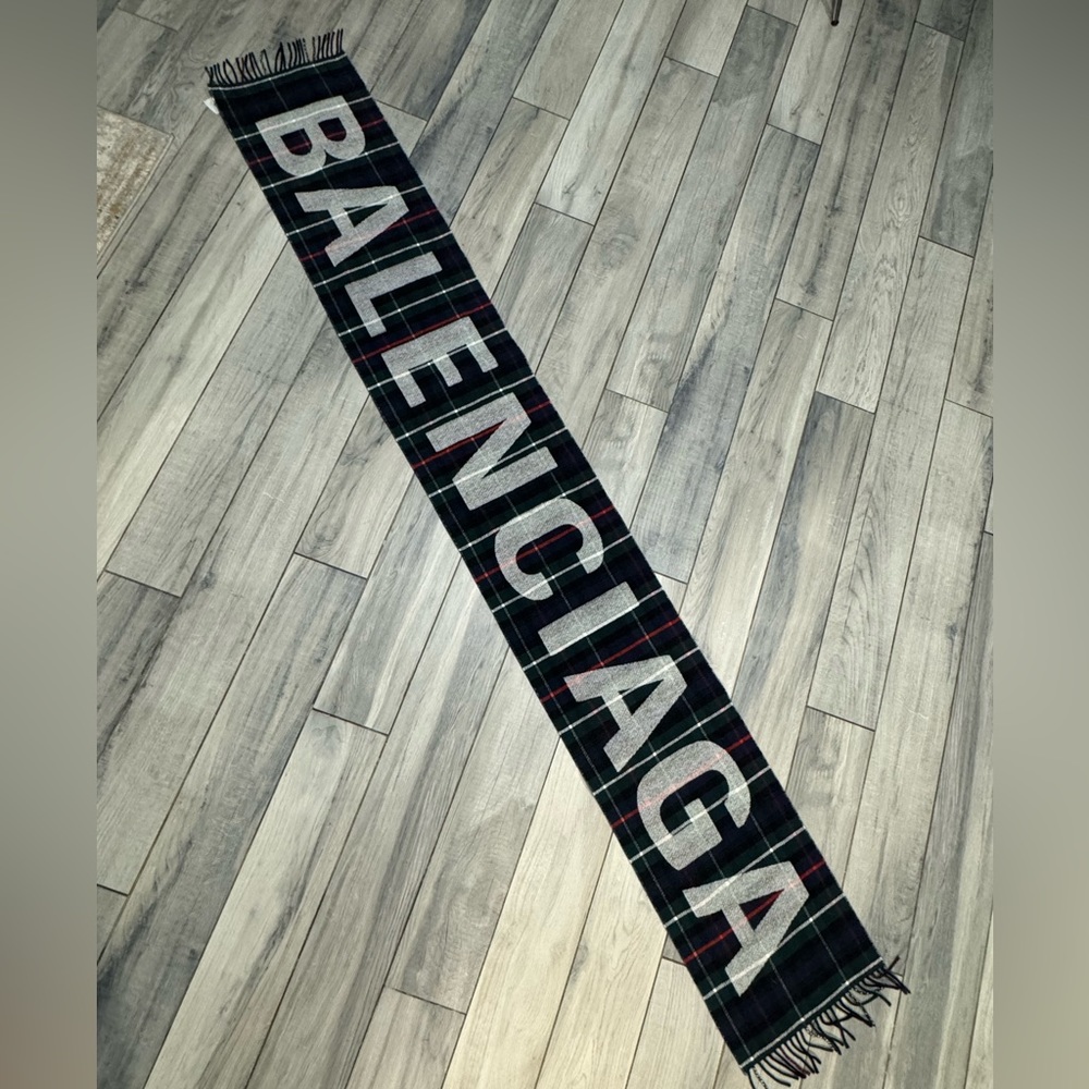 Balenciaga Multicolor Tartan Logo Scarf - Picture 6 of 8